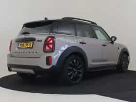MINI Countryman (2022) thumbnail 2