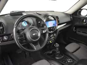 MINI Countryman (2022) thumbnail 4