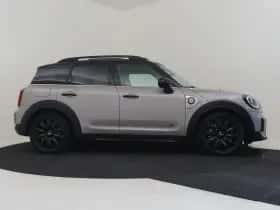 MINI Countryman (2022) thumbnail 9