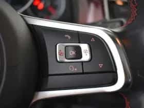 Volkswagen Up! (2018) thumbnail 12