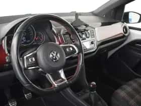 Volkswagen Up! (2018) thumbnail 4