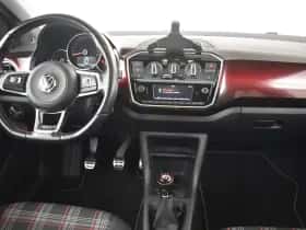 Volkswagen Up! (2018) thumbnail 10