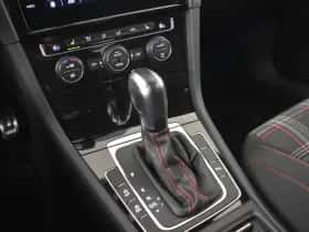 Volkswagen Golf (2019) thumbnail 17