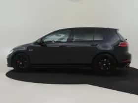 Volkswagen Golf (2019) thumbnail 3
