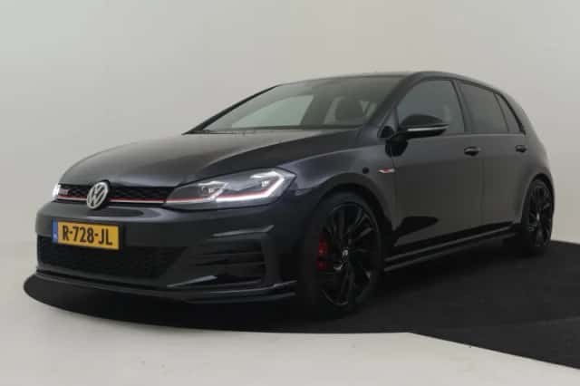 Volkswagen Golf (2019) thumbnail 1