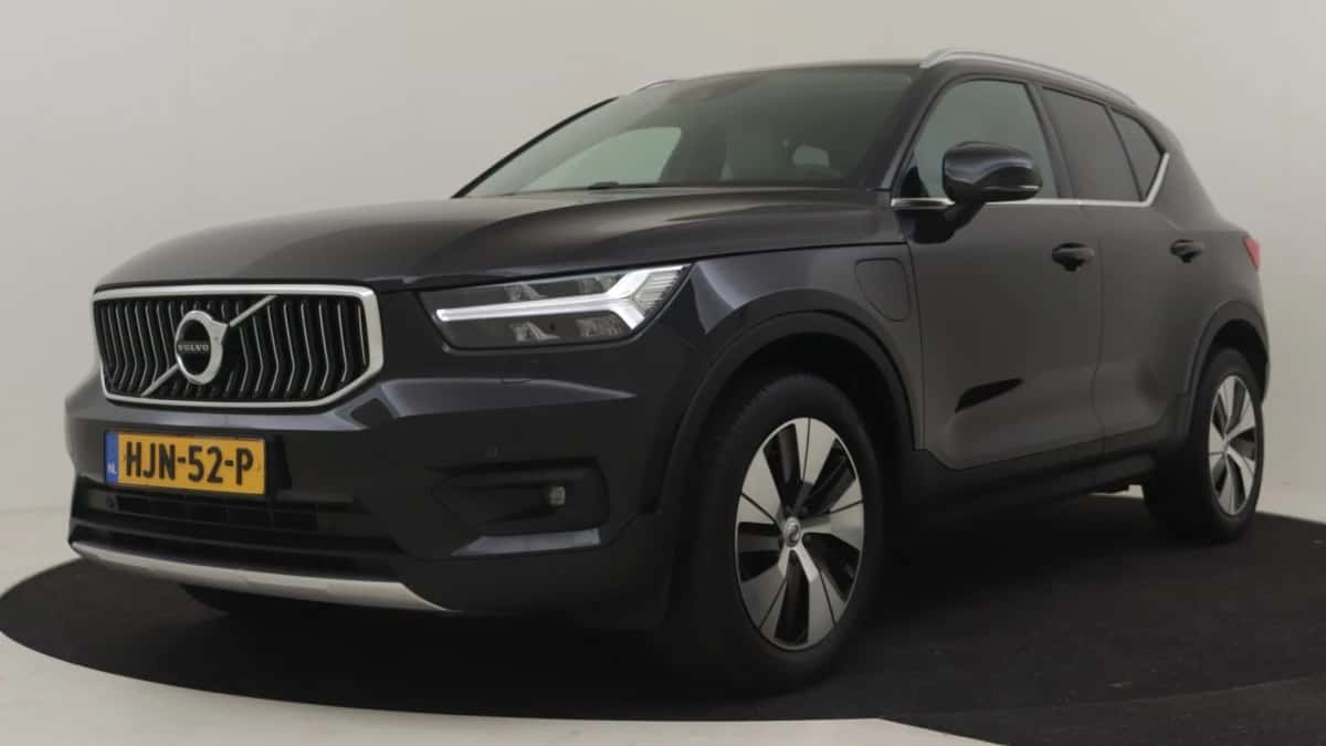 Volvo XC40 (2021) — foto 1