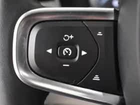 Volvo XC40 (2021) thumbnail 13
