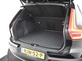 Volvo XC40 (2021) thumbnail 31