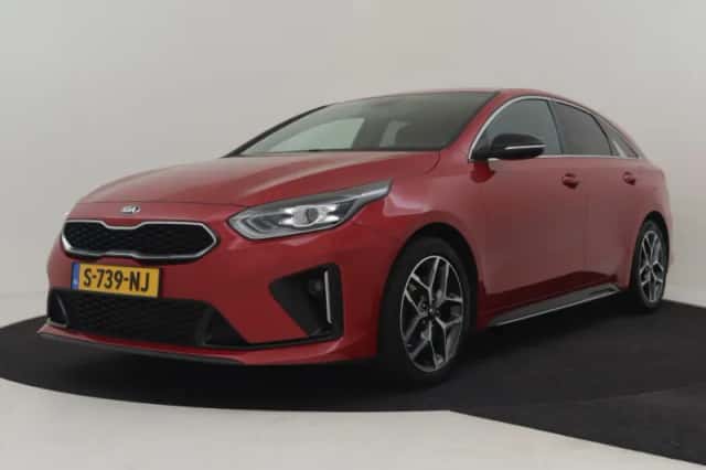 Kia Proceed (2019) thumbnail 1