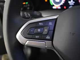 Volkswagen Golf (2025) thumbnail 12