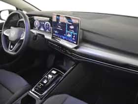 Volkswagen Golf (2025) thumbnail 7