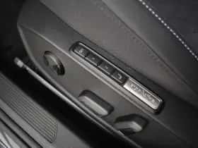 Volkswagen Golf (2025) thumbnail 9