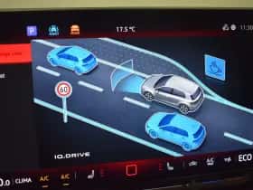 Volkswagen Golf (2025) thumbnail 21