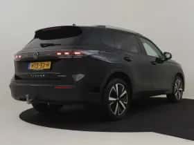 Volkswagen Tiguan (2025) thumbnail 2