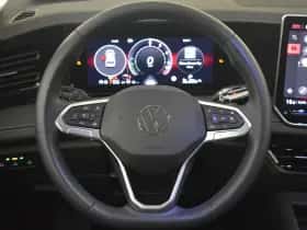 Volkswagen Tiguan (2025) thumbnail 12
