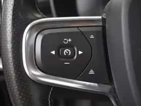 Volvo XC40 (2020) thumbnail 12