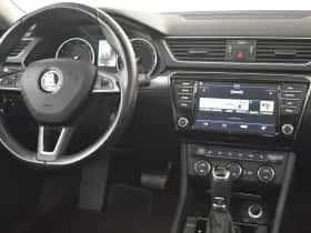 Škoda Superb (2017) thumbnail 15