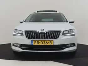 Škoda Superb (2017) thumbnail 20