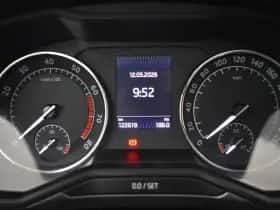 Škoda Superb (2017) thumbnail 23