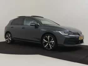 Volkswagen Golf (2025) thumbnail 3