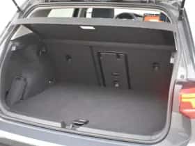 Volkswagen Golf (2025) thumbnail 26
