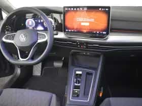 Volkswagen Golf (2025) thumbnail 5