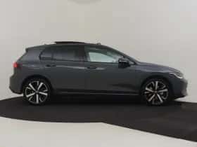 Volkswagen Golf (2025) thumbnail 9