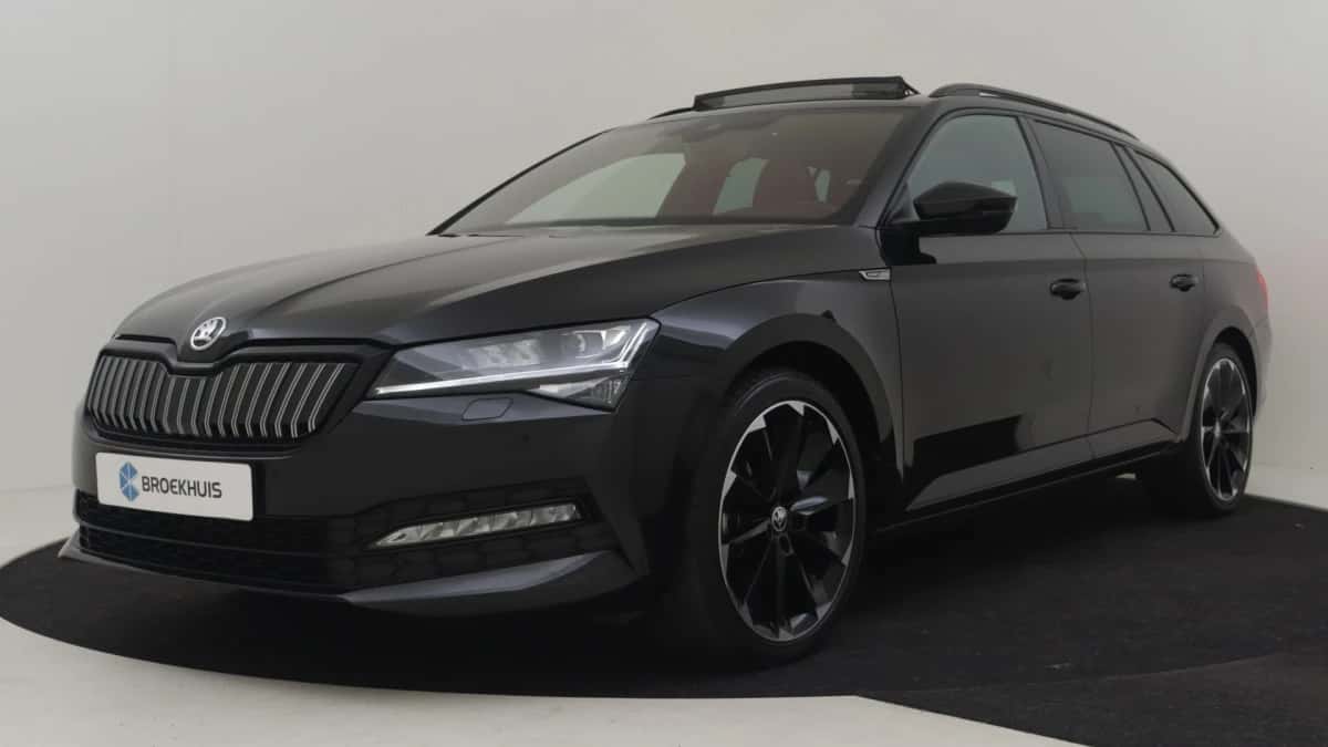 Škoda Superb (2022) — foto 1