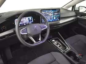 Volkswagen Golf (2025) thumbnail 4