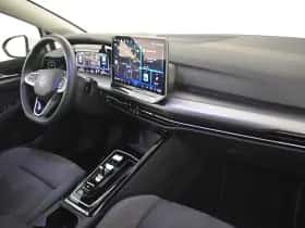 Volkswagen Golf (2025) thumbnail 6