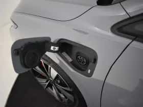 Volkswagen Golf (2022) thumbnail 28