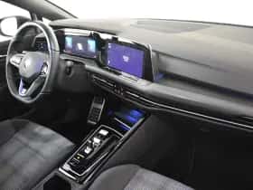 Volkswagen Golf (2022) thumbnail 6