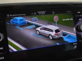 Volkswagen Passat (2021) thumbnail 22