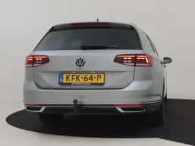 Volkswagen Passat (2021) thumbnail 32