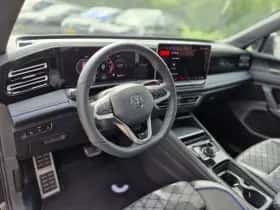 Volkswagen Tiguan (2025) thumbnail 2