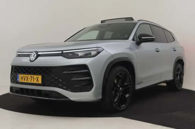 Volkswagen Tayron (2025) thumbnail 1