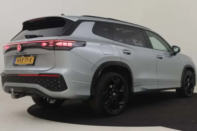 Volkswagen Tayron (2025) thumbnail 2