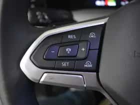 Volkswagen Golf (2025) thumbnail 12