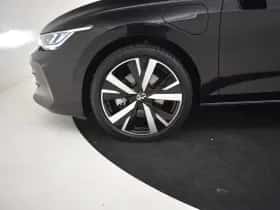 Volkswagen Golf (2025) thumbnail 27