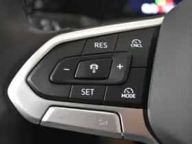 Volkswagen Golf (2025) thumbnail 17