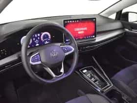 Volkswagen Golf (2025) thumbnail 4