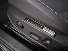 Volkswagen Golf (2025) thumbnail 7