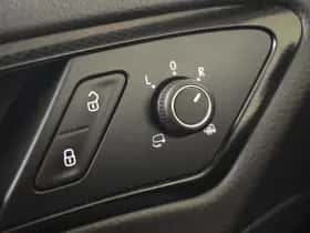 Volkswagen Golf (2015) thumbnail 22