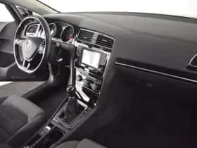 Volkswagen Golf (2015) thumbnail 6