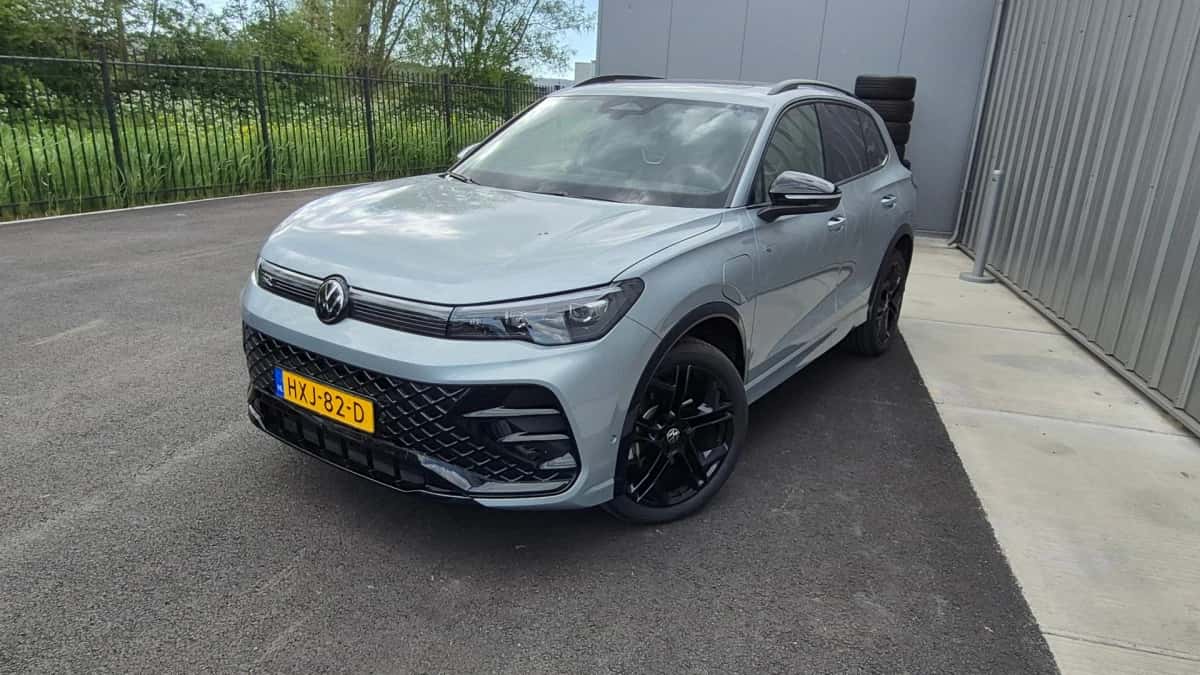 Volkswagen Tiguan (2025) — foto 1