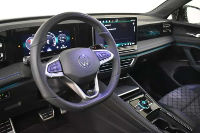 Volkswagen Tiguan (2025) thumbnail 4