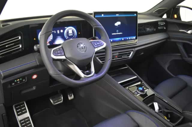 Volkswagen Tiguan (2025) thumbnail 4