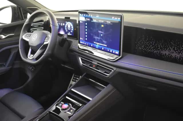 Volkswagen Tiguan (2025) thumbnail 6