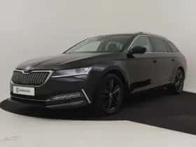 Škoda Superb (2023)