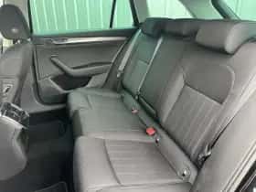 Škoda Superb (2023) thumbnail 4